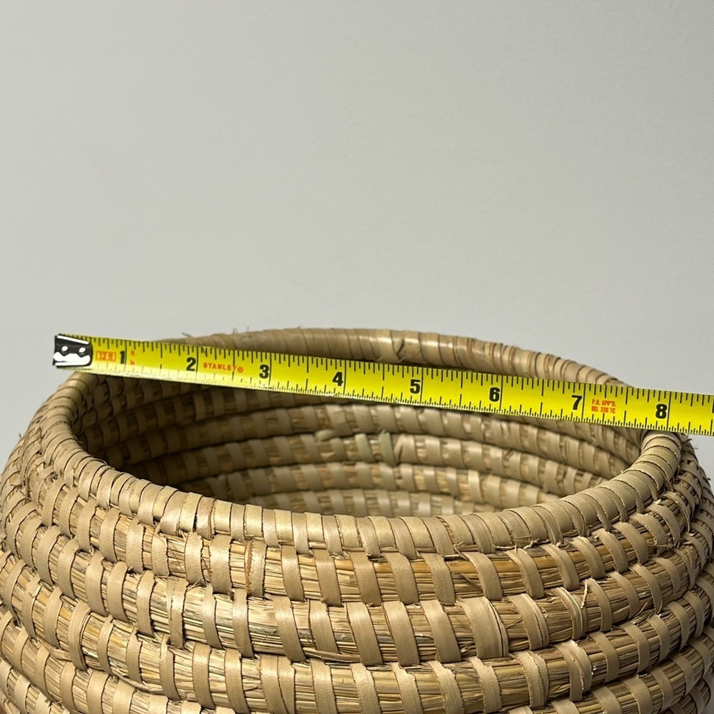 NEW PINE NEEDLE HAND WOVEN BASKET MADE IN GUATAMALA - Picture 7 of 7